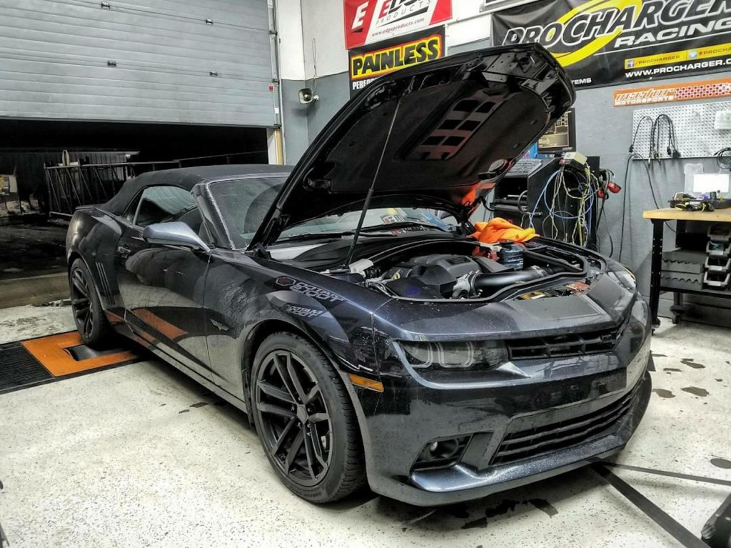 2015-camaro-cam-package