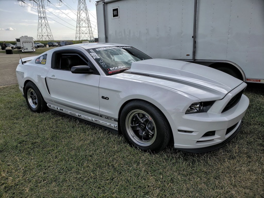 Download 2014 Mustang GT | Vector Motorsports